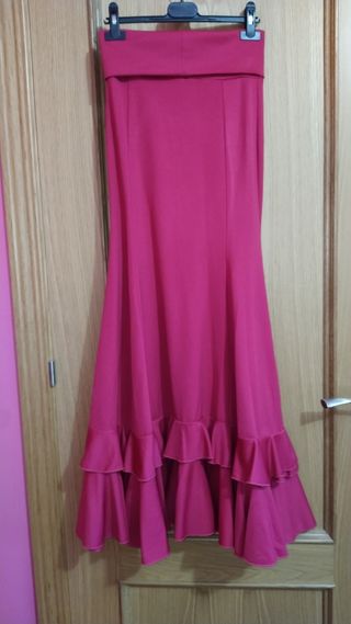 Falda flamenca rosa fucsia volantes
