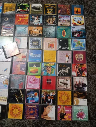 Lote 100 CD Musica Come Nuovi