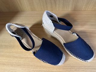 Alpargatas La Manual Beige y Azul