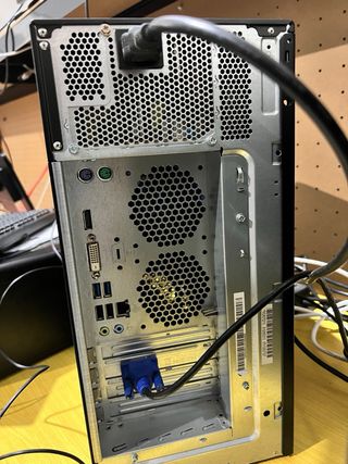 Fujitsu Esprimo P557/E85+ PC Torre