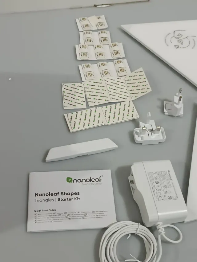 Kit de Triângulos Nanoleaf Shapes 9 peças G2Y9154