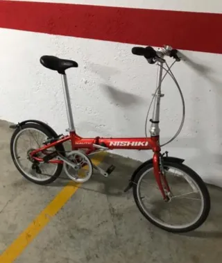 Bicicleta plegable roja