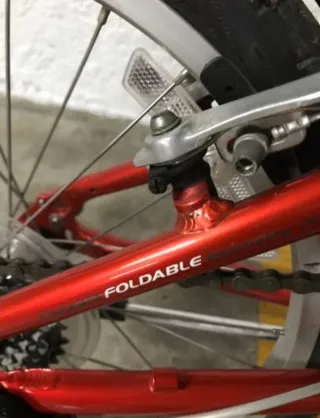 Bicicleta plegable roja