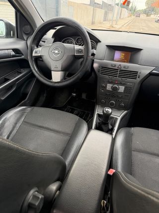 Opel Astra 2005