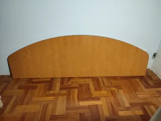 Cabecero de cama acabado de madera