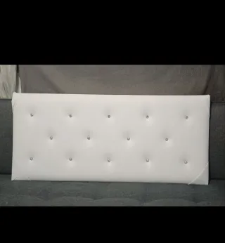 Cabecero polipiel blanco con diamantes 135*60