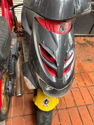 Aprilia Sr50 Ditech - Piezas(se vende entera)