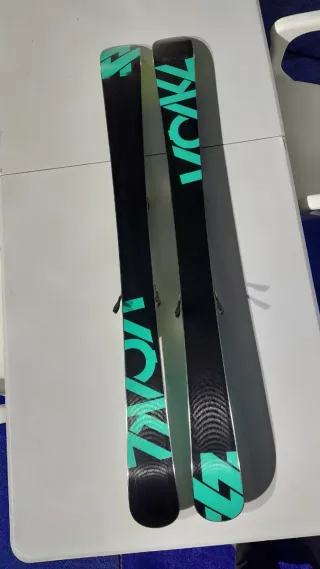 Esquís Volkl Step Vert de freestyle 118cm.