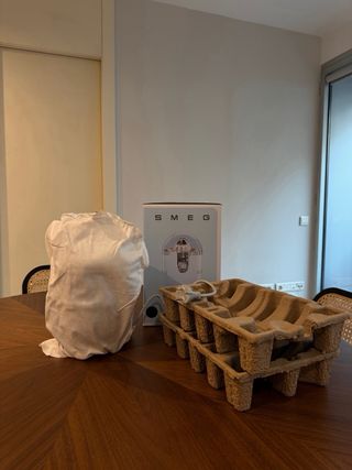 Exprimidora SMEG Negra Nueva