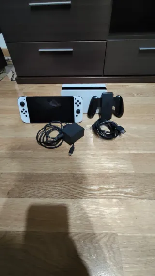 Nintendo Switch OLED Blanca y Negra