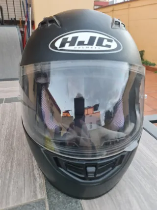 Casco de moto negro