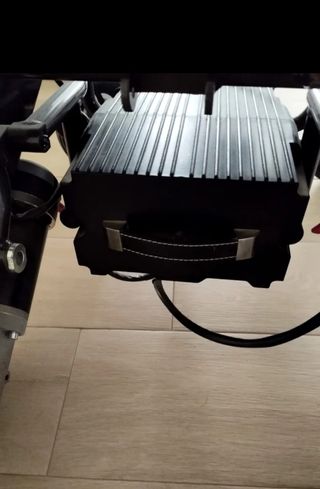 Silla de ruedas eléctrica motorizada