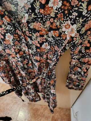 Vestido floral manga larga