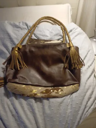 Bolso Piel Vaca Tachuelas