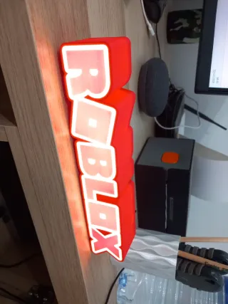 Luminária Roblox Vermelha e Branca
