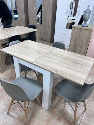 mesa extensible de cocina/comedor + 4 sillas