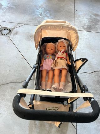 Carrito de muñecas Nancy con 2 muñecas
