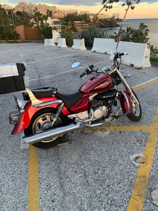 Moto Custom Roja 125cc