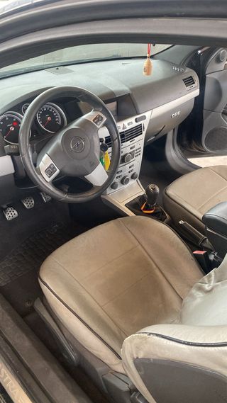 Opel Astra gtc sport