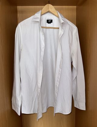 Camisa H&M branca com padrão