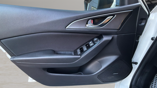 Mazda Mazda 3 2.0 GE Luxury MT 88 kW (120 CV)