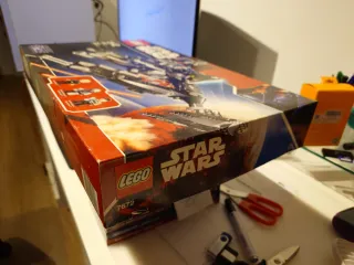 LEGO Star Wars 7672 Rogue Shadow