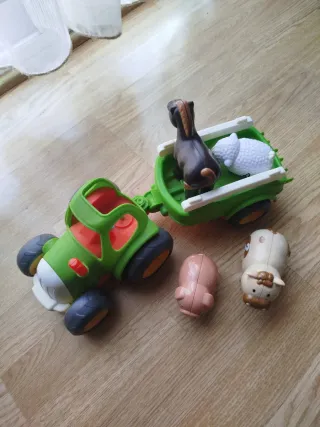 Tractor y animales de granja