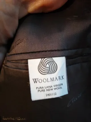 Americana hombre gris y negra