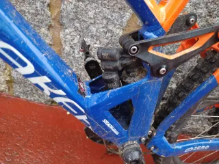 Bicicleta Mondraker Summum DH