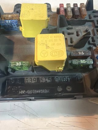 Caja Fusibles Mercedes Vito W639