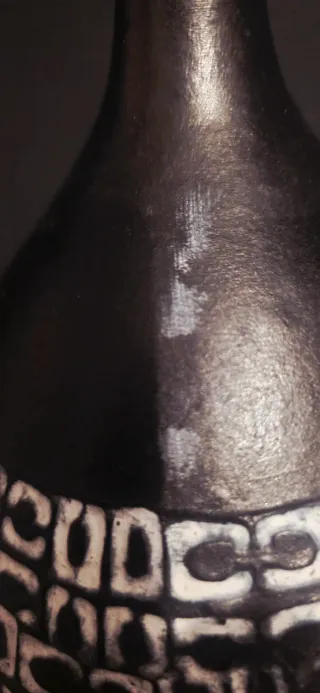 Jarrón cerámica negro y blanco