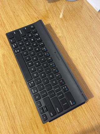 Teclado Bluetooth Logitech para Tablet
