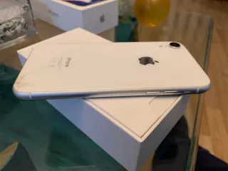 iPhone XR Plata