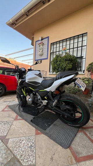 Kawasaki Z650 limitada A2 2017