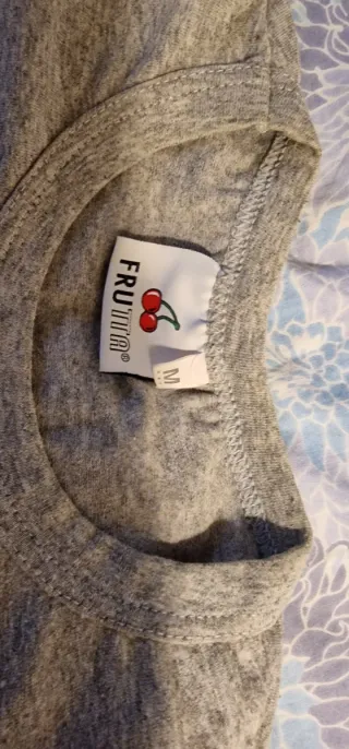 Magliette grigia e rosa