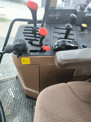 Tractor John Deere 6506 con pala