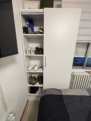 Tocador blanco con espejo y cajones