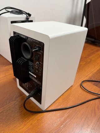 Yamaha HS7 Monitor de Estudio Blanco