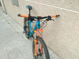 Bicicleta MTB Cube Acid 27,5''