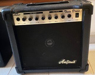 Amplificador de guitarra Aria Pro II Twin Drive