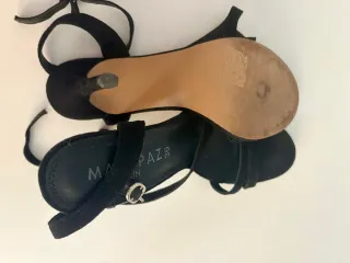 Zapatos tacón negros talla 36. Me los puse una vez