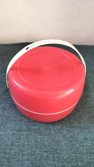 Juego de camping rojo con asa