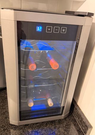 Vinoteca 8 botellas seminueva