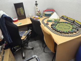 URGENTE! Mesa de escritorio marrón en forma L