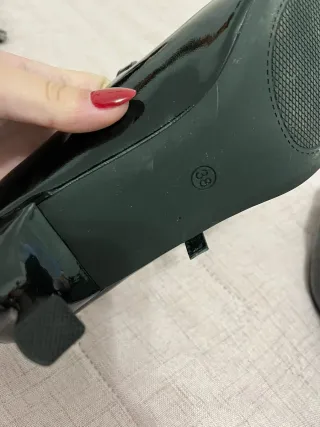 Zapatos C.M. París Talla 38 Negros Fiesta