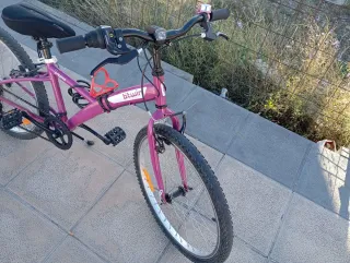 Bicicleta B'Twin Original Morada infantil