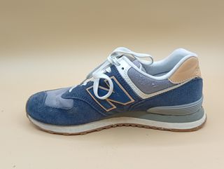 New Balance 574 Azul y Beige