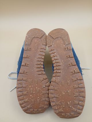 New Balance 574 Azul y Beige