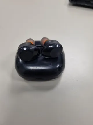 Auriculares JBL Negra (SOLO ESTUCHE)