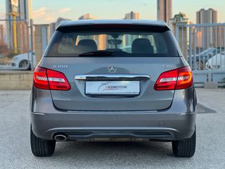 Mercedes-Benz Clase B180 CDI / Manual / Año 2012